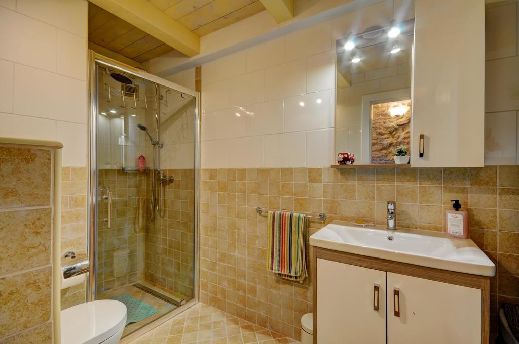 Apartment Etta Fažana Oda fotoğraf