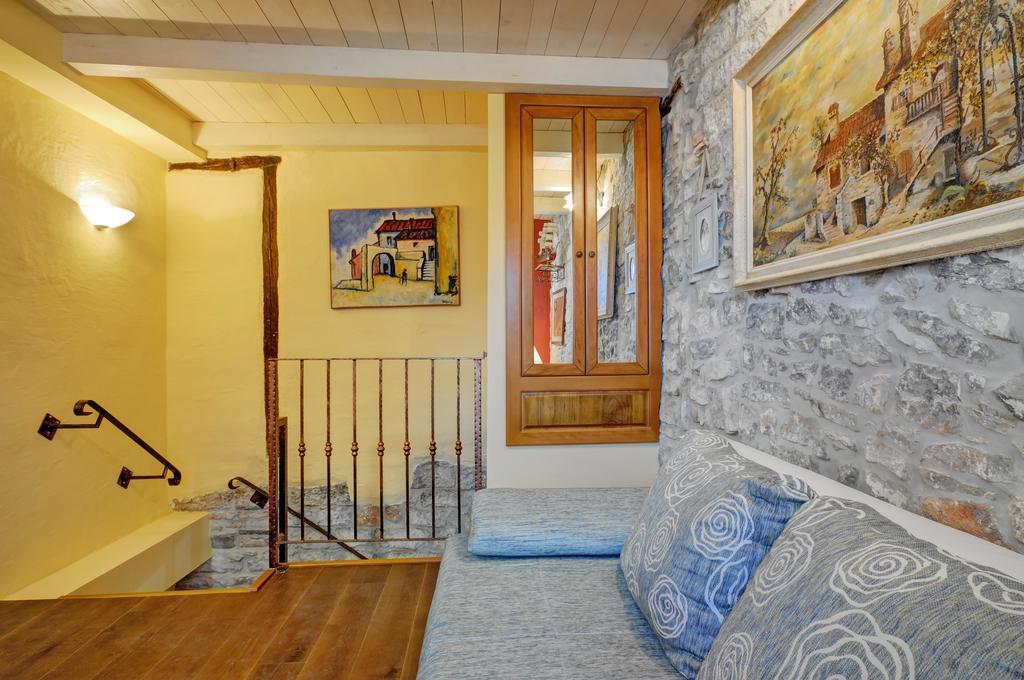 Apartment Etta Fažana Oda fotoğraf